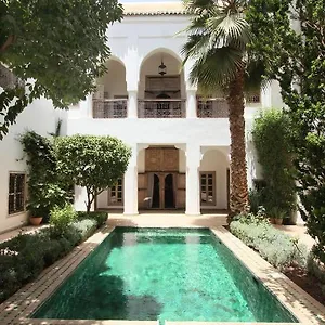 Riad El Mezouar Bed & Breakfast